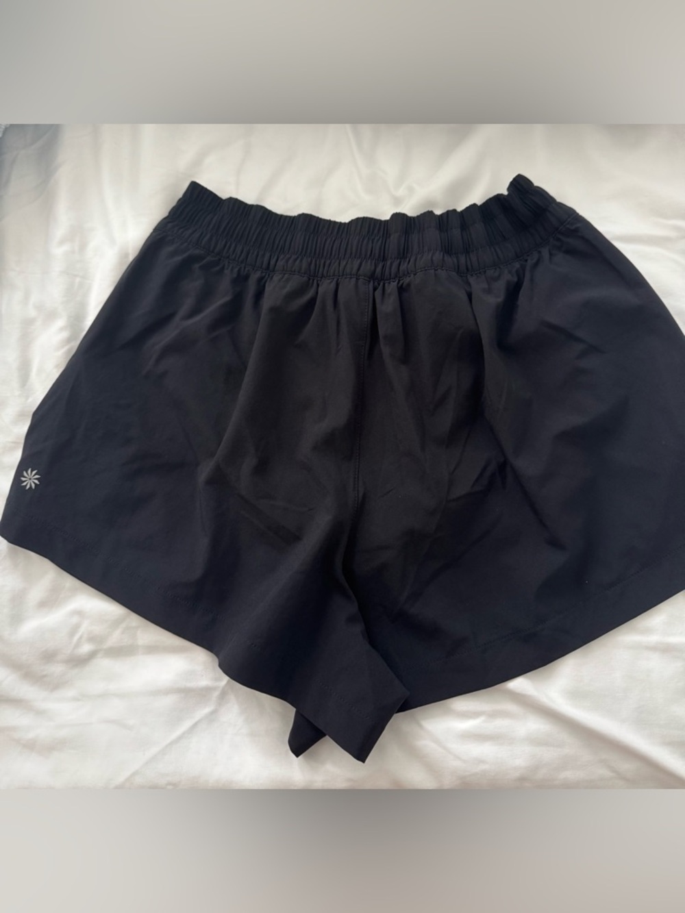 Athleta black mid rise weekender 3 inch - Picture 2 of 3